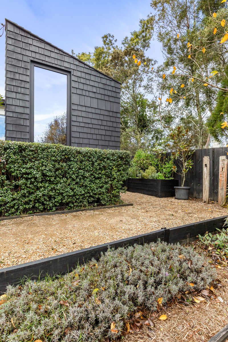 Photo - 10 Eveleigh Avenue, Blackheath NSW 2785 - Image 26