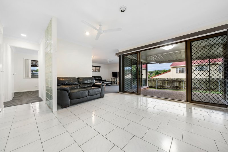 Photo - 10 Eveleigh Street, Daisy Hill QLD 4127 - Image 7