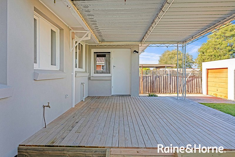 Photo - 10 Fairbairn , Springvale VIC 3171 - Image 15