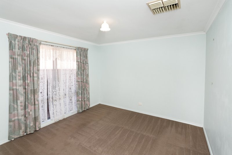 Photo - 10 Fairway Close, Tatura VIC 3616 - Image 7