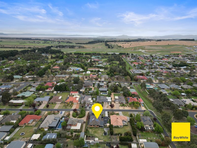 Photo - 10 Falconer Place, Bungendore NSW 2621 - Image 23