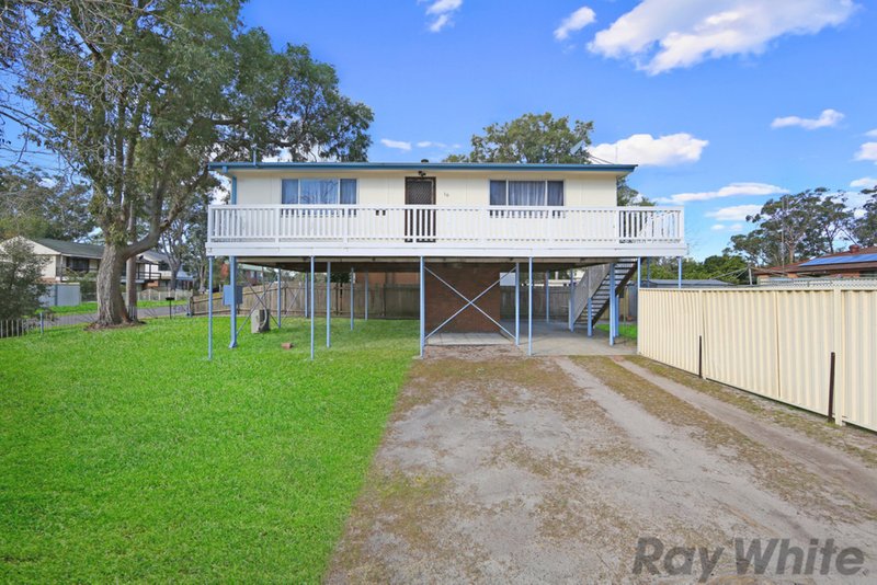 10 Famata Avenue, Blue Haven NSW 2262