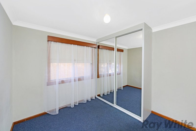 Photo - 10 Famata Avenue, Blue Haven NSW 2262 - Image 6