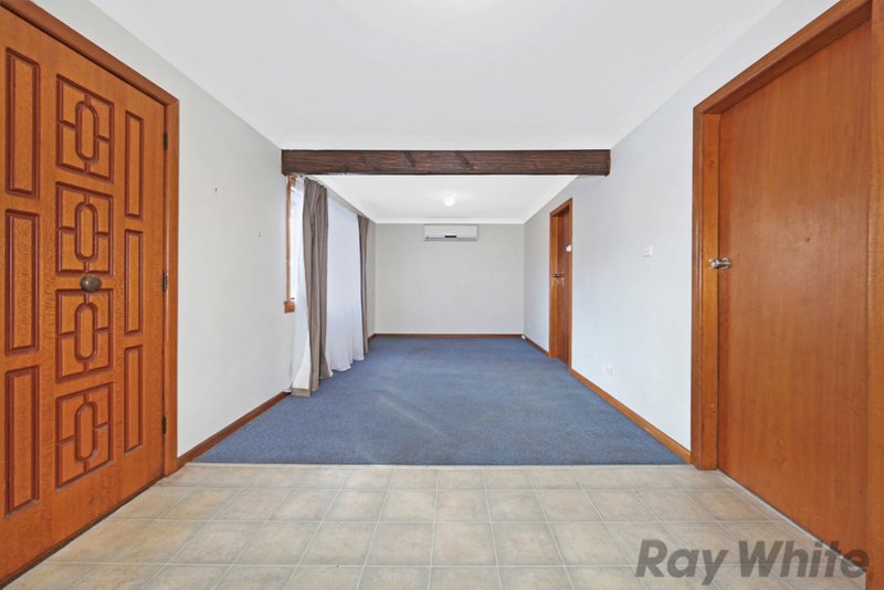 Photo - 10 Famata Avenue, Blue Haven NSW 2262 - Image 7