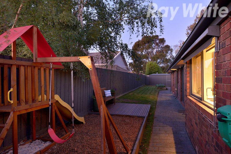 Photo - 10 Farmillo Court, Lysterfield VIC 3156 - Image 14