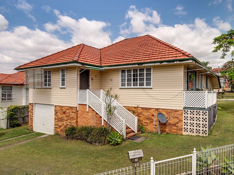 10 Farnell Street, Chermside QLD 4032