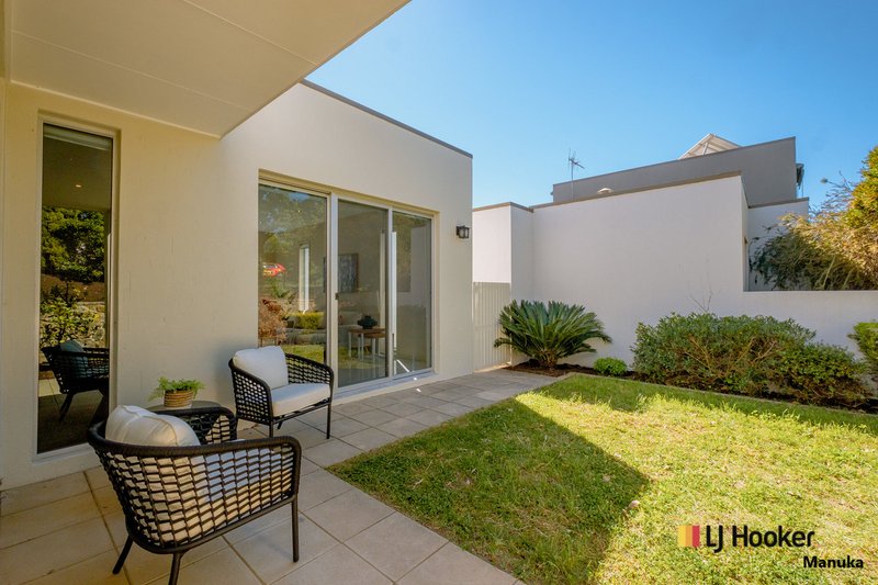 Photo - 10 Fergusson Crescent, Deakin ACT 2600 - Image 23