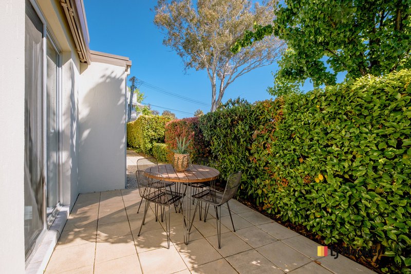 Photo - 10 Fergusson Crescent, Deakin ACT 2600 - Image 24