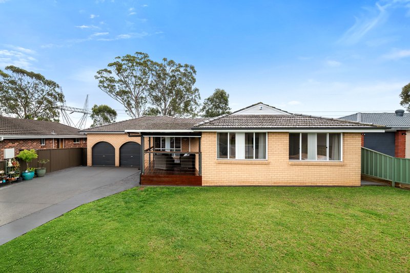 10 Fergusson Street, Glenfield NSW 2167