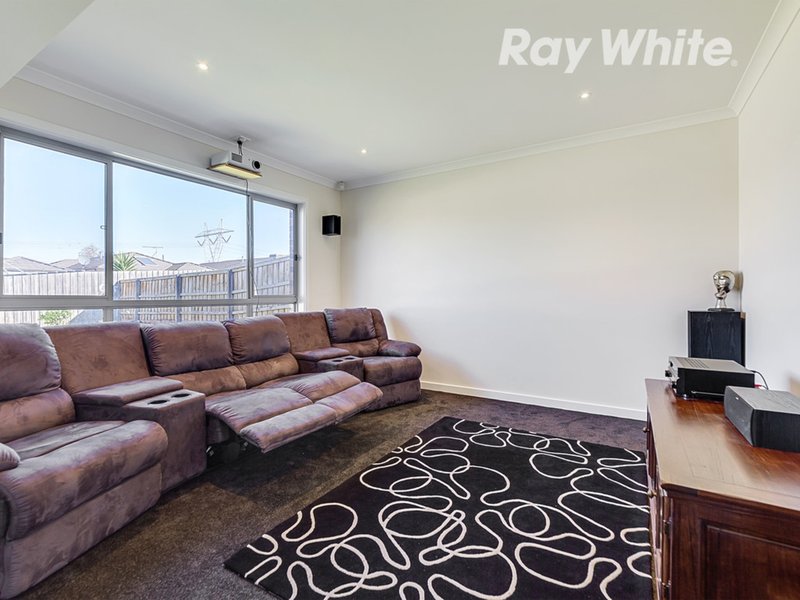 Photo - 10 Filin Drive, Epping VIC 3076 - Image 3