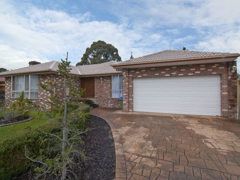 10 Finchley Court, Endeavour Hills VIC 3802