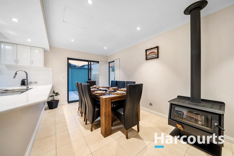 Photo - 10 Fineview Crescent, Carramar WA 6031 - Image 22