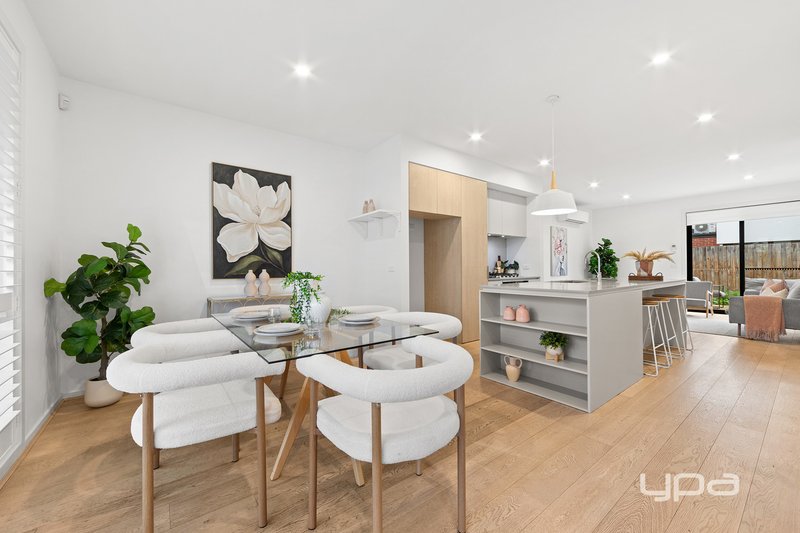 Photo - 10 Finn Street, St Albans VIC 3021 - Image 2