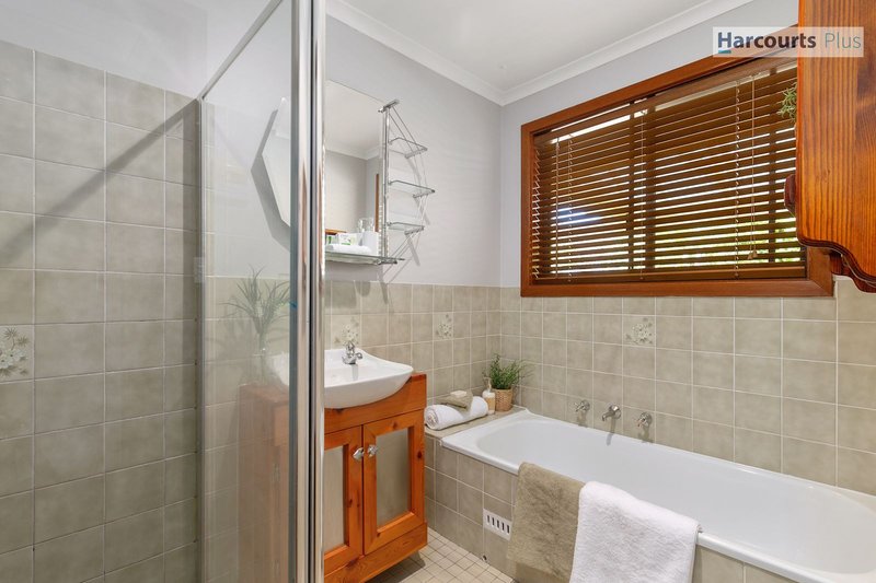 Photo - 10 First Street, Hallett Cove SA 5158 - Image 13