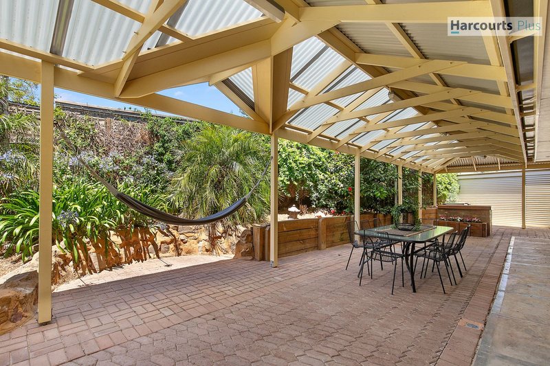 Photo - 10 First Street, Hallett Cove SA 5158 - Image 14