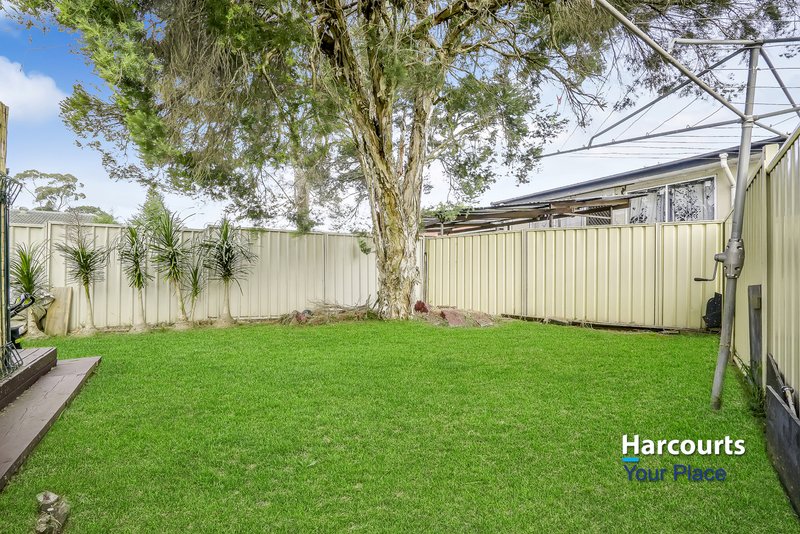 Photo - 10 Fitzgerald Crescent, Blackett NSW 2770 - Image 9