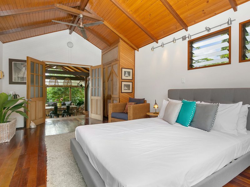 Photo - 10 Fleming Street, Edge Hill QLD 4870 - Image 9