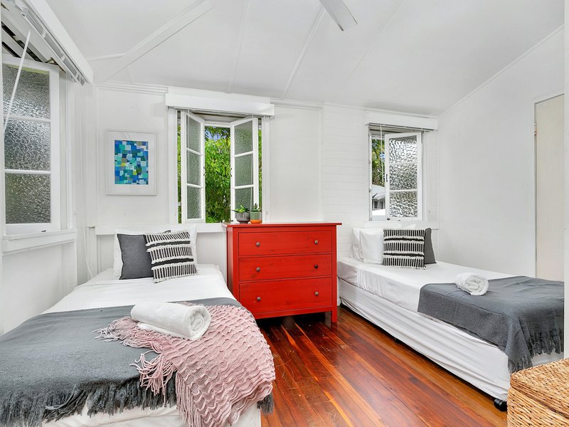 Photo - 10 Fleming Street, Edge Hill QLD 4870 - Image 14
