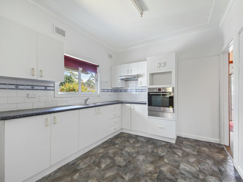 Photo - 10 Flide Street, Caringbah NSW 2229 - Image 3