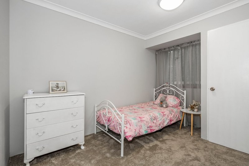 Photo - 10 Fordred , Parmelia WA 6167 - Image 14