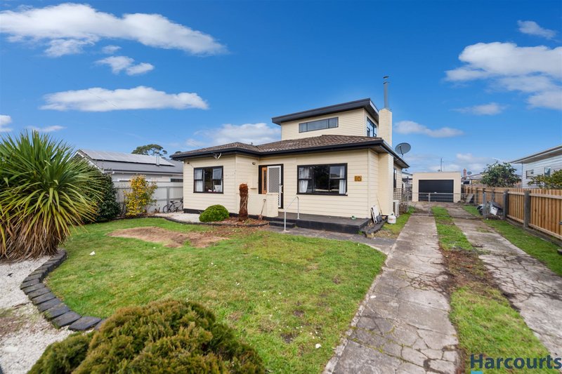 10 Formby Grove, Quoiba TAS 7310