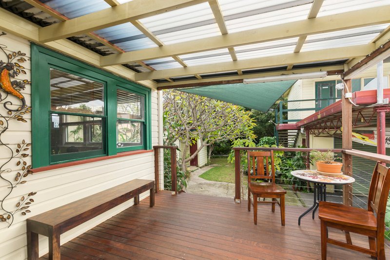 Photo - 10 Forrest St , Woonona NSW 2517 - Image 8