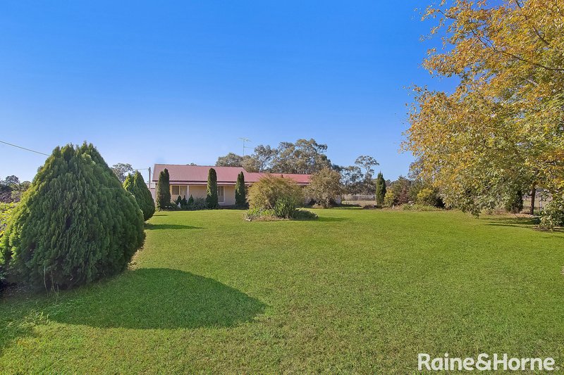 Photo - 10 Fourth Road, Berkshire Park NSW 2765 - Image 4