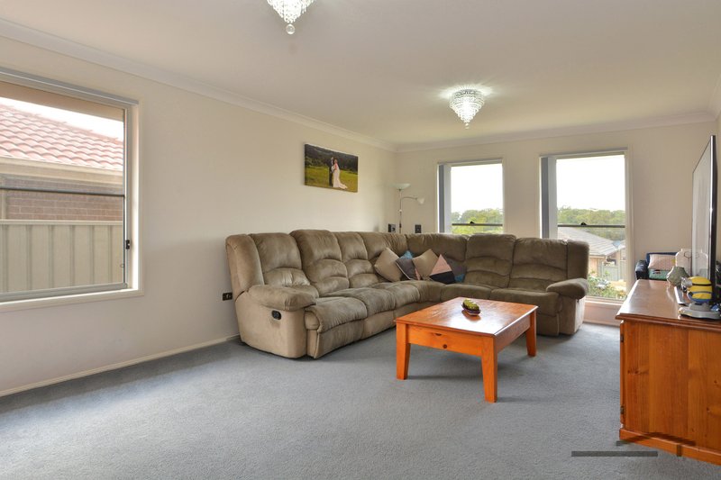 Photo - 10 Foveaux Street , Cameron Park NSW 2285 - Image 6