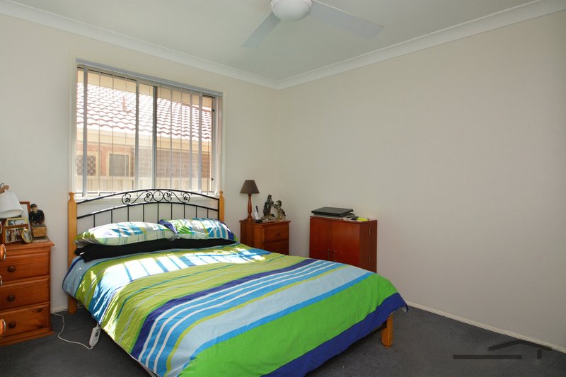 Photo - 10 Foveaux Street , Cameron Park NSW 2285 - Image 11