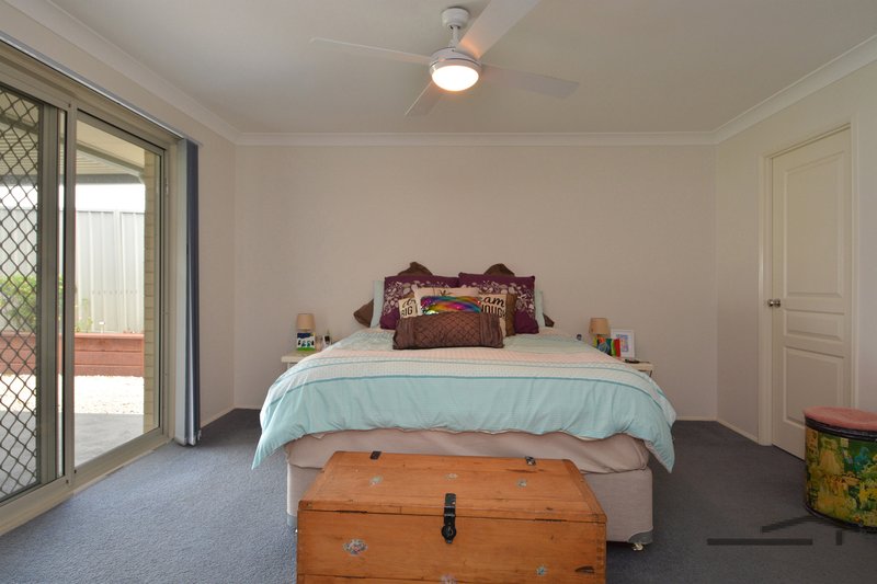 Photo - 10 Foveaux Street, Cameron Park NSW 2285 - Image 8