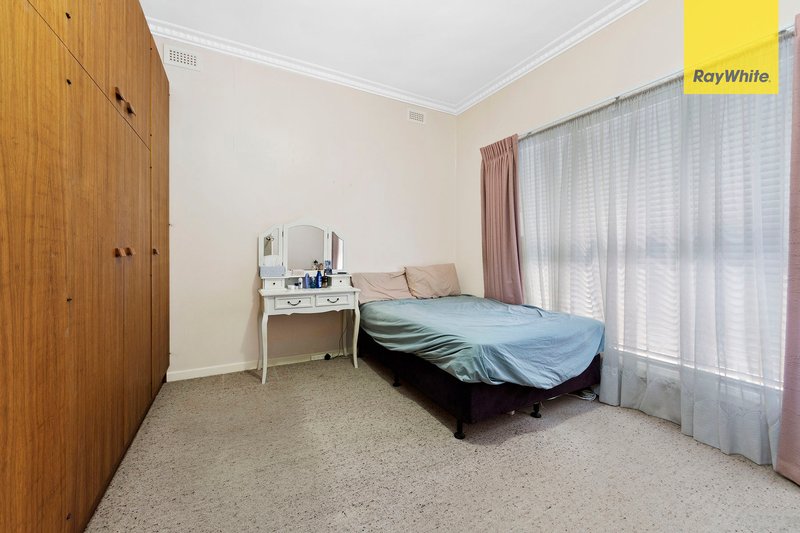 Photo - 10 Foxton Street, St Albans VIC 3021 - Image 5