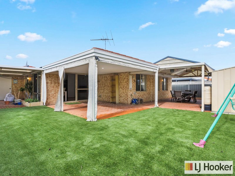 Photo - 10 Freeduff Drive, Wattle Grove WA 6107 - Image 21