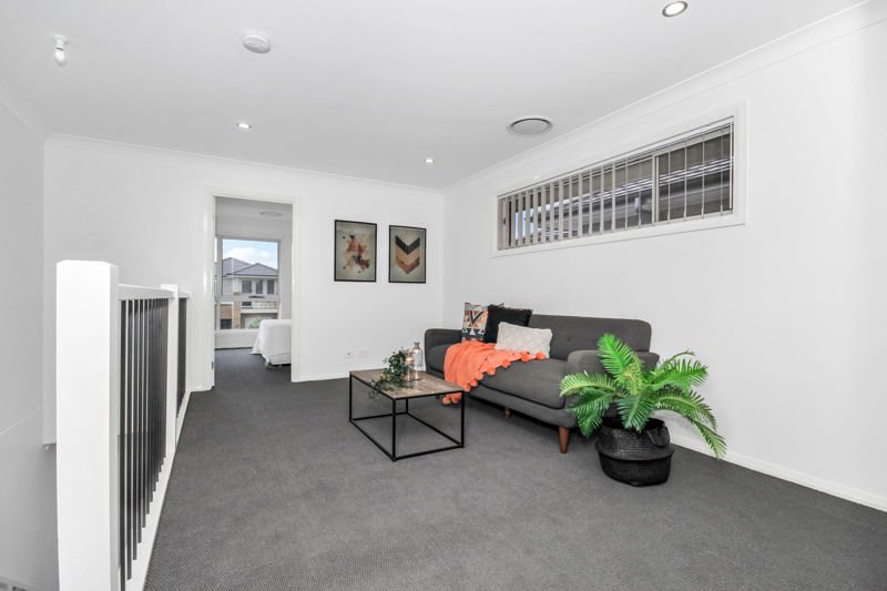 Photo - 10 Freesia Street, Marsden Park NSW 2765 - Image 8