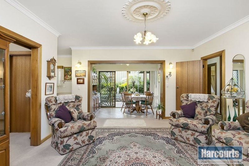 Photo - 10 Freya Avenue, Hallett Cove SA 5158 - Image 3