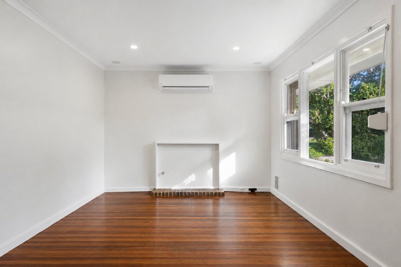 Photo - 10 Friar John Way, Coolbellup WA 6163 - Image 3