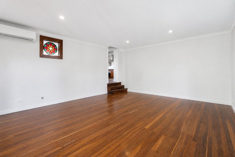 Photo - 10 Friar John Way, Coolbellup WA 6163 - Image 14