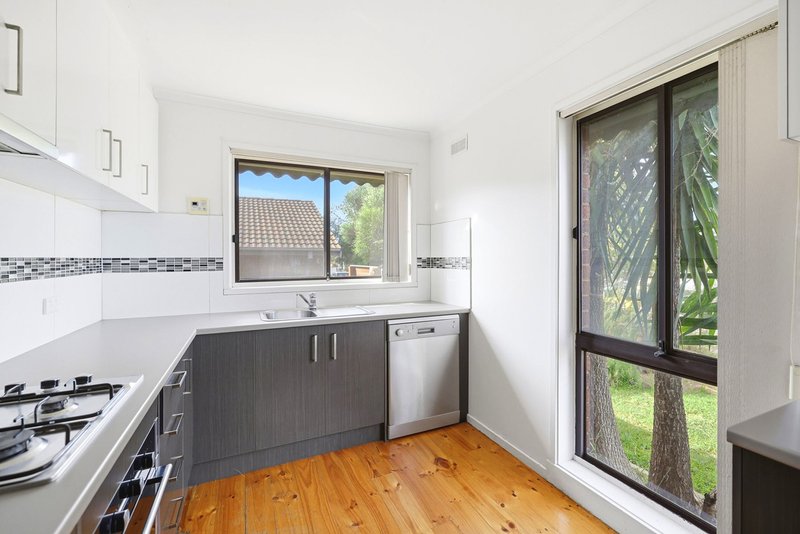 Photo - 10 Frobisher Street, Melton VIC 3337 - Image 3