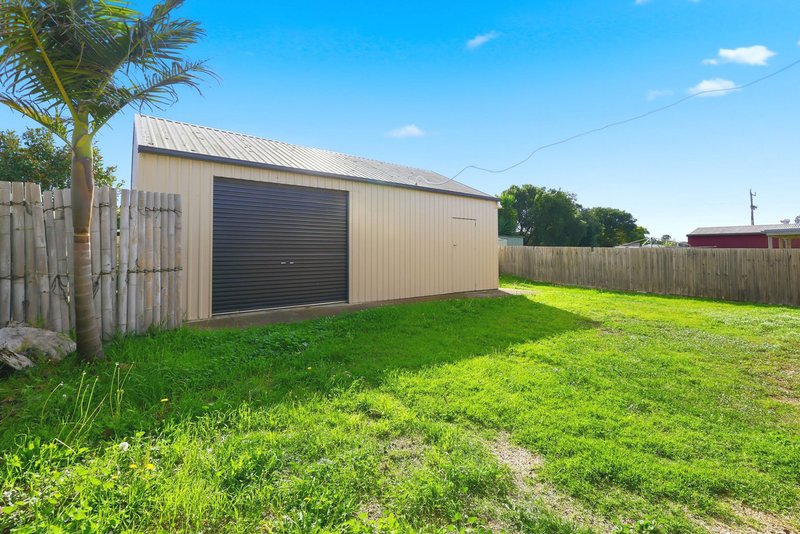 Photo - 10 Frobisher Street, Melton VIC 3337 - Image 13