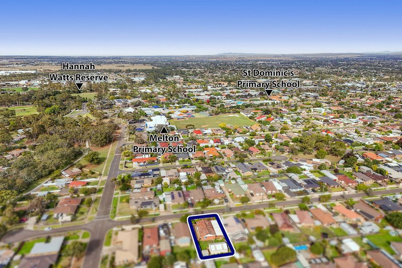 Photo - 10 Frobisher Street, Melton VIC 3337 - Image 19
