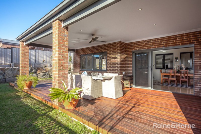 Photo - 10 Fulham Way, Sunbury VIC 3429 - Image 11