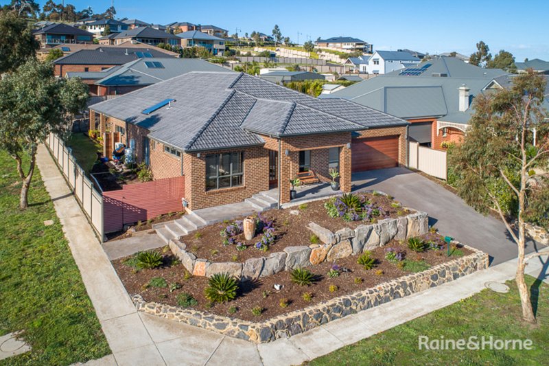 Photo - 10 Fulham Way, Sunbury VIC 3429 - Image 21