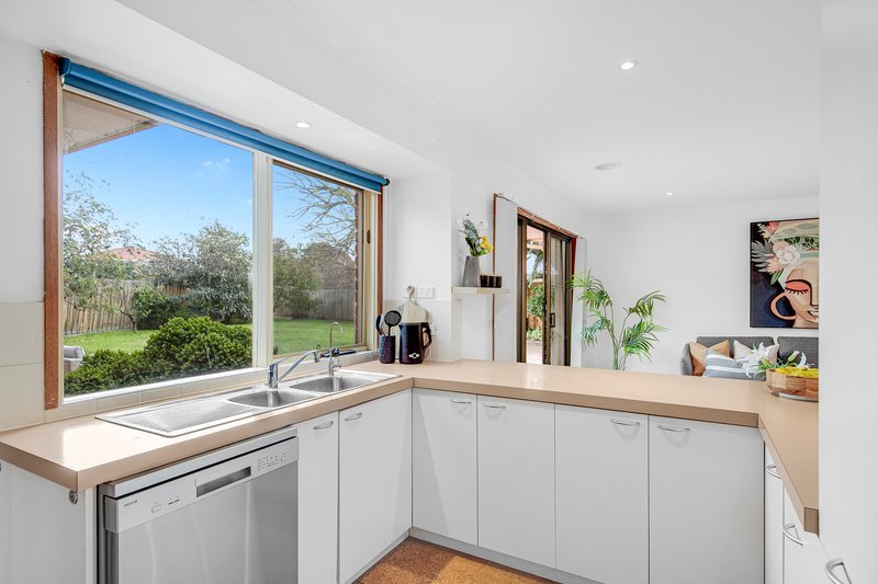Photo - 10 Gala Place, Keilor Downs VIC 3038 - Image 3
