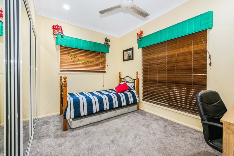 Photo - 10 Galvin Street, Beaconsfield QLD 4740 - Image 13