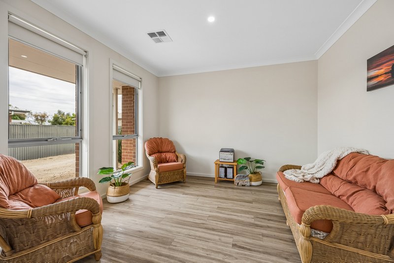 Photo - 10 Galway Avenue, Murray Bridge SA 5253 - Image 4