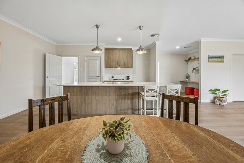 Photo - 10 Galway Avenue, Murray Bridge SA 5253 - Image 9
