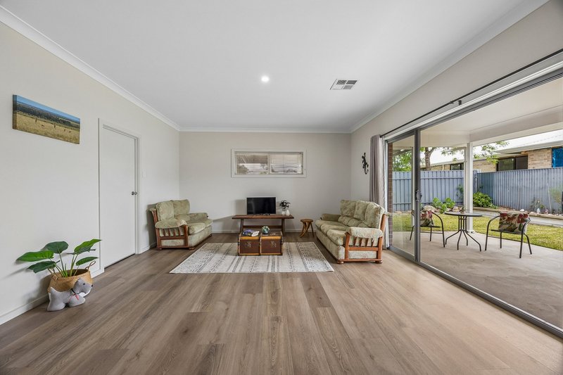 Photo - 10 Galway Avenue, Murray Bridge SA 5253 - Image 14