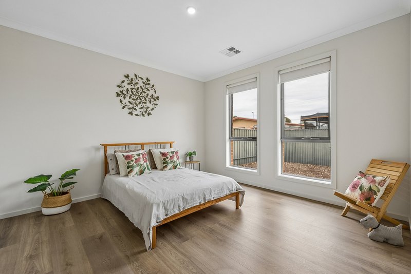 Photo - 10 Galway Avenue, Murray Bridge SA 5253 - Image 18