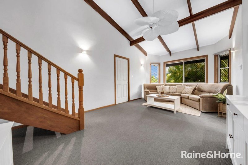 Photo - 10 Gapparis Street, Kin Kora QLD 4680 - Image 6