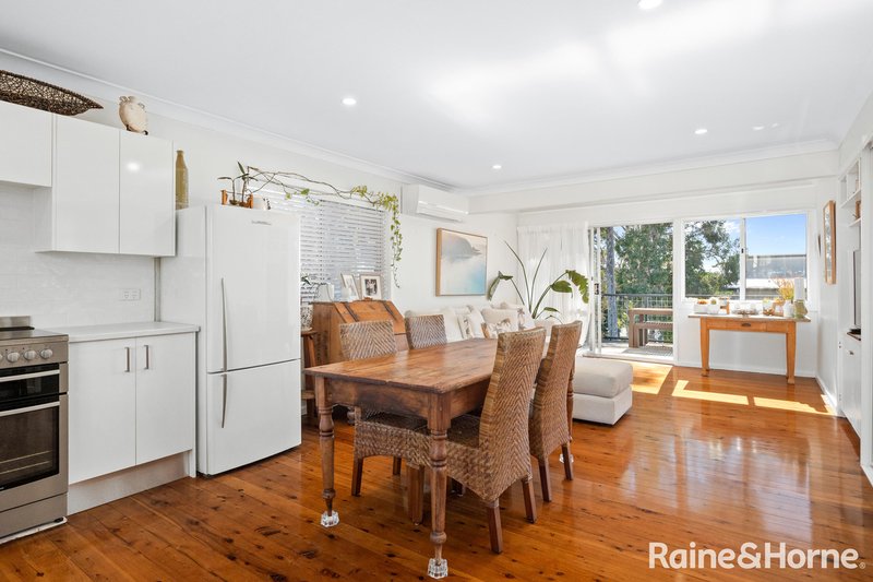 Photo - 10 Garside Road, Mollymook Beach NSW 2539 - Image 9