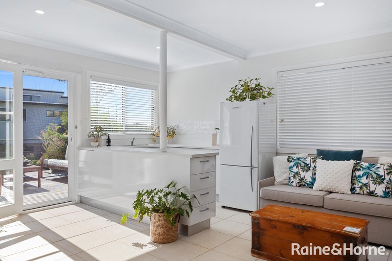 Photo - 10 Garside Road, Mollymook Beach NSW 2539 - Image 18